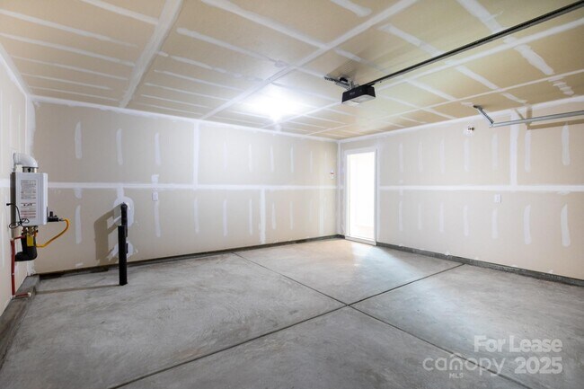 Building Photo - 10350 Chatham Run Ln
