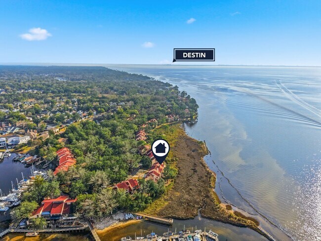 Building Photo - Premier Marina Cove end unit!!   Coastal Lifestyle at its BEST!!