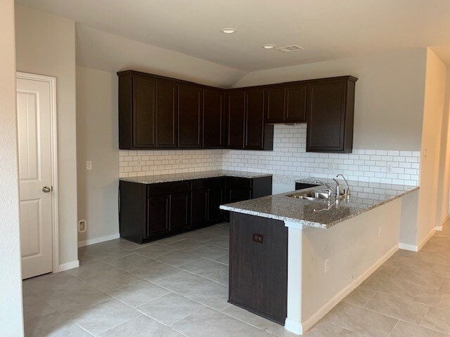 Building Photo - 8219 Ivy Wood Ct