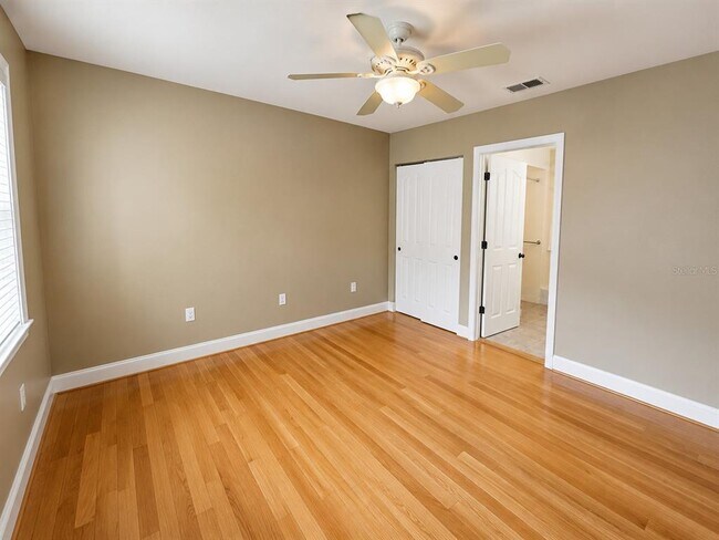 Building Photo - 1257 Fruitville Rd