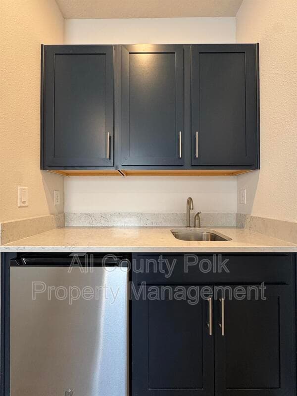 Building Photo - 851 Folklore Ln