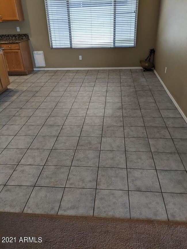 Building Photo - 616 S 110th Pl