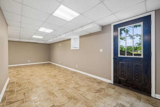 Building Photo - 3125 Hwy 49 E