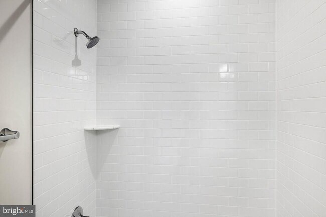 Building Photo - 1017 Venifena Terrace SE