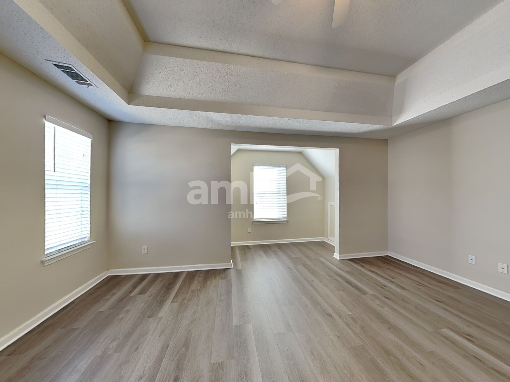 Building Photo - 501 Gonzaga Cir