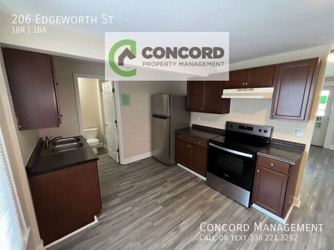 Building Photo - 206 Edgeworth St