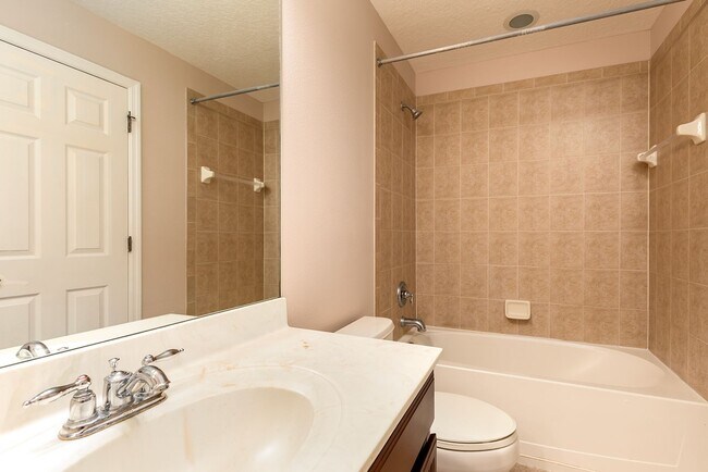 Building Photo - Lake Nona Preserve 3 bdrm townhome ready f...