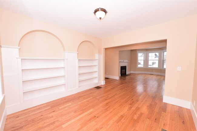 Building Photo - 2535 White Mountain Hwy