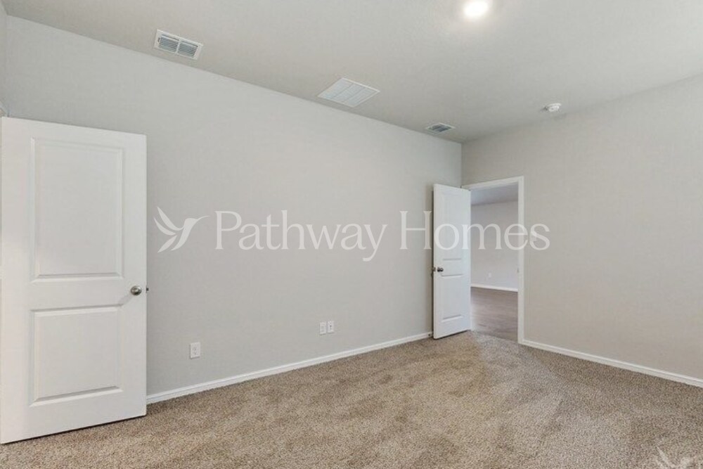 Building Photo - 1621 Gatesville Ct