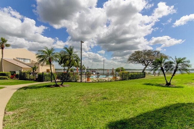 Building Photo - 90 S Highland Ave