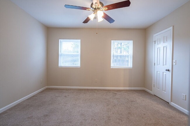 Building Photo - 114 Bentley Pkwy