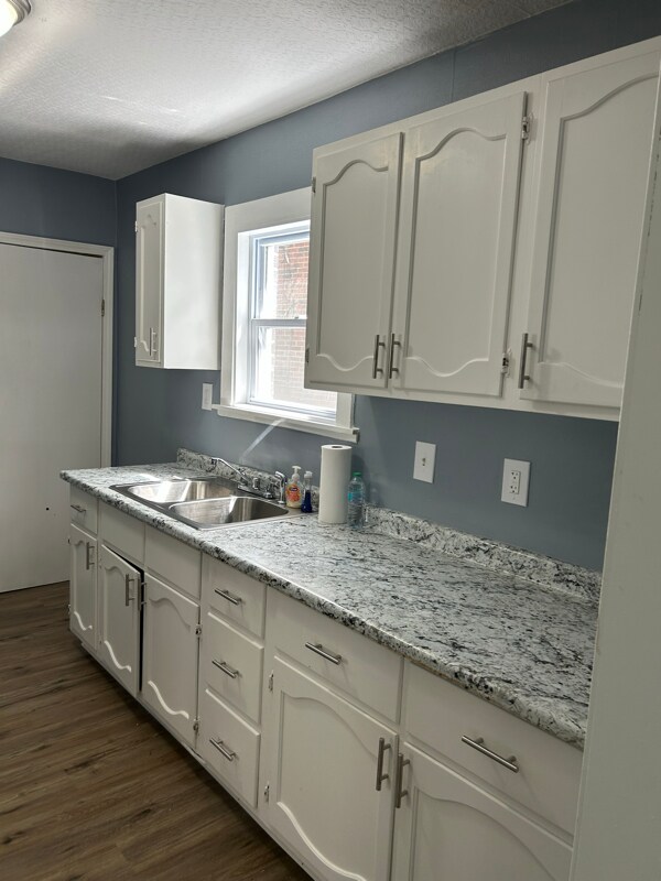 Building Photo - 575 Princeton Blvd