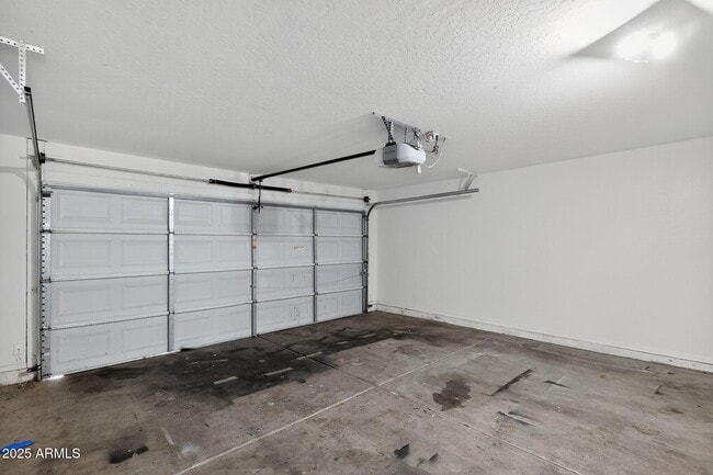 Building Photo - 12709 N El Frio St