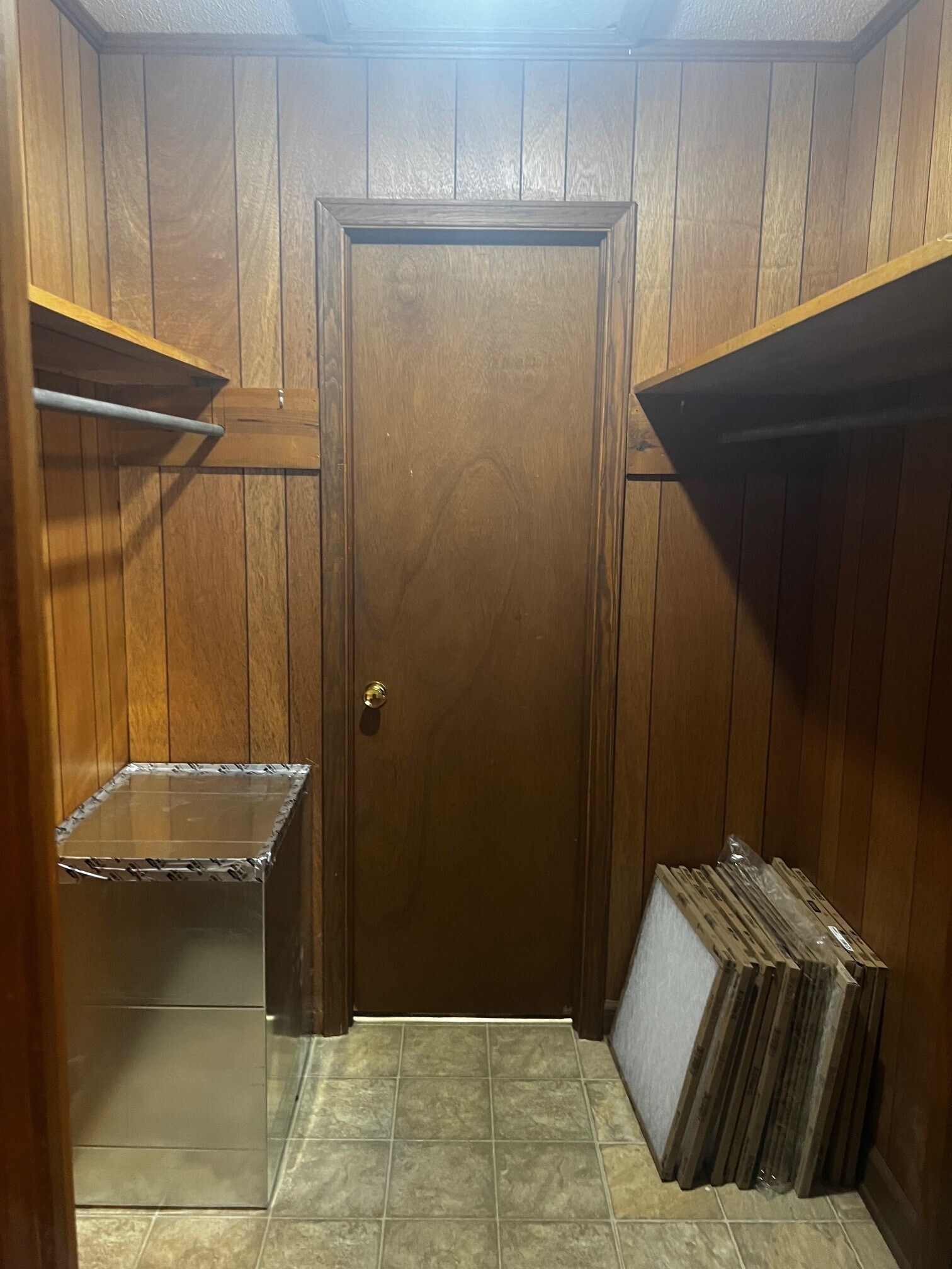 Shared Closet - 176 Hardwood Ln