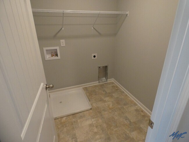 Building Photo - 5707 Dockside Dr