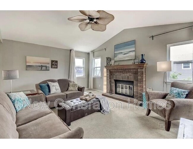Building Photo - 4245 Sabin Ct