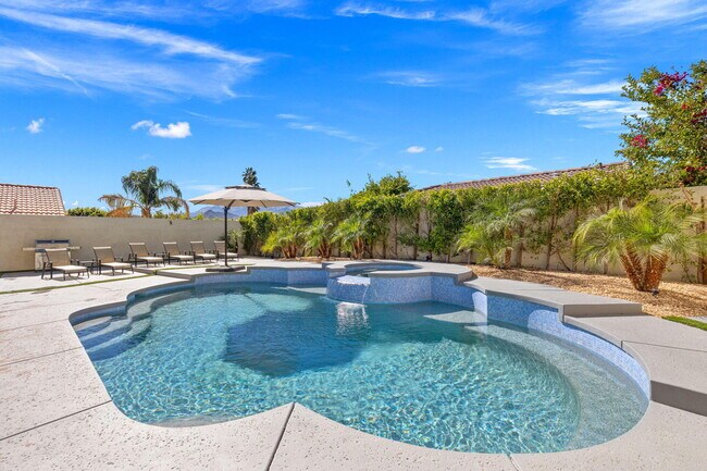 Building Photo - 31115 Whispering Palms Trail