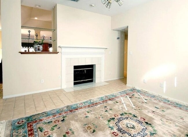 Building Photo - 6401 Dakota Dr