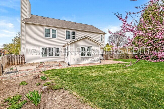 Building Photo - 261 Wyndotte Dr