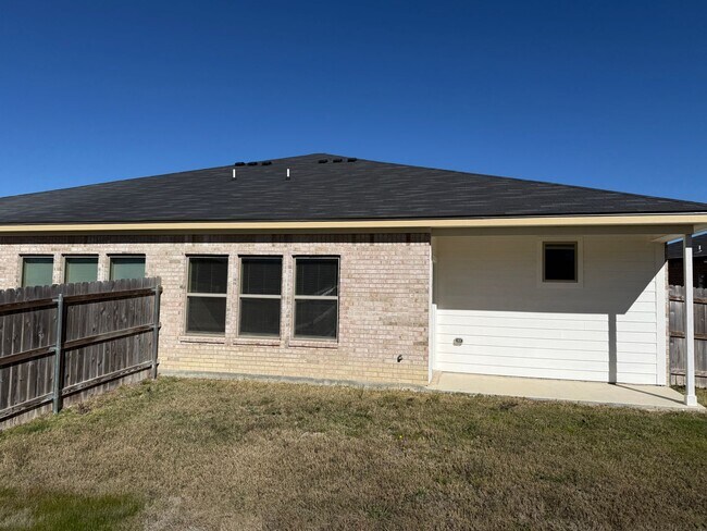 Building Photo - 5415 Rose Gdn Lp