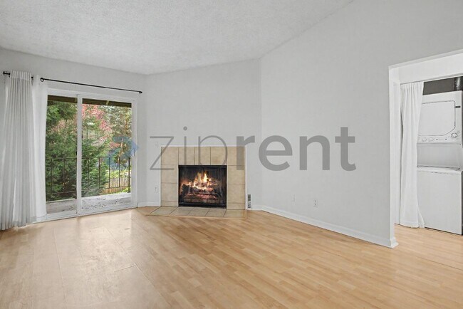 Building Photo - 5160 SW 180th Ave