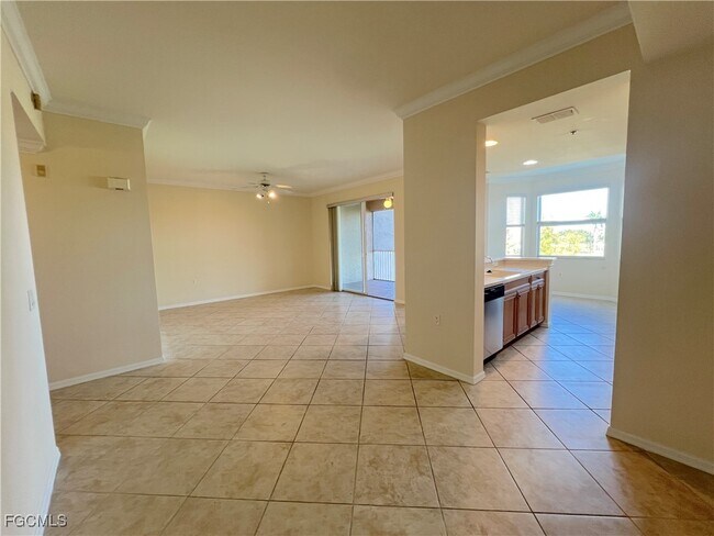 Building Photo - 8470 Kingbird Loop