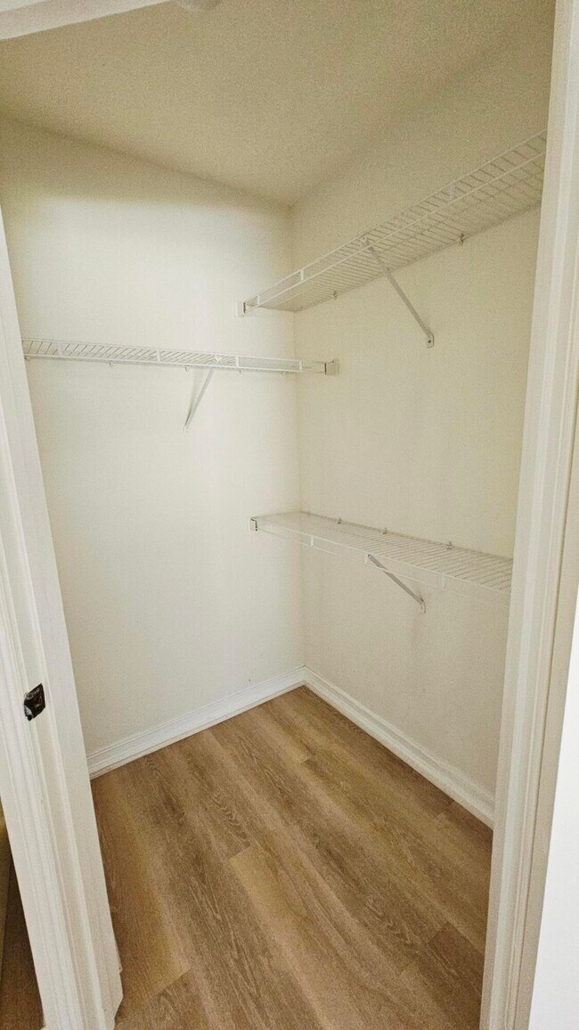 Building Photo - 4823 Via Palm Lakes Via