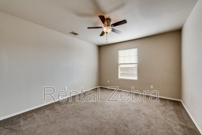 Building Photo - 3016 Wakecrest Dr