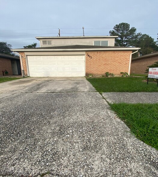 Building Photo - 7842 Winehill Ln