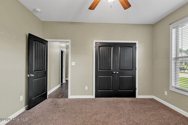 Building Photo - 102 Gabriels Wy