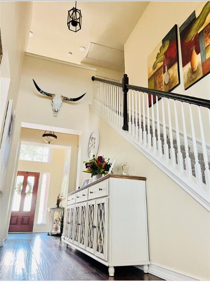 Building Photo - 2311 Encino Mist