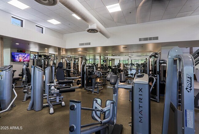 Building Photo - 6939 E Bramble Berry Ln