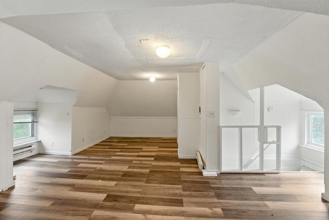 Building Photo - 5100 Berwyn Rd