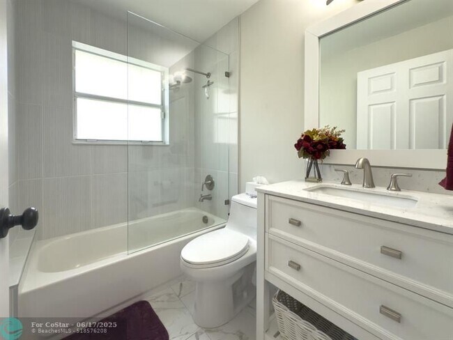 Building Photo - 12204 Sunset Point Cir