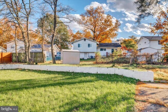 Building Photo - 4224 Kinmount Rd