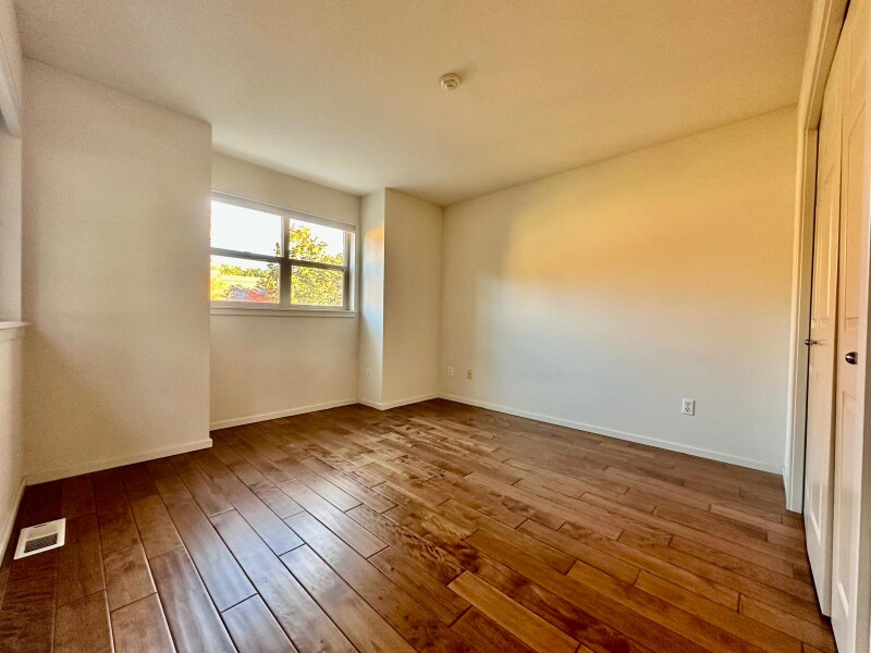 Building Photo - 9231 158th Pl NE