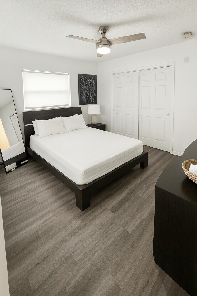 Building Photo - 801 Andrews Ave