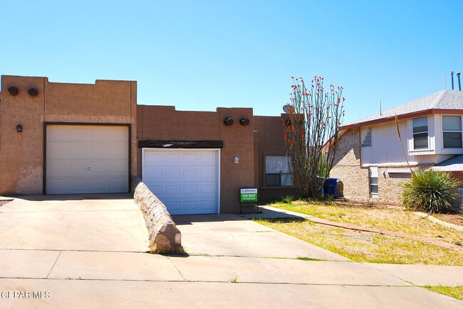 Building Photo - 216 Cutlass Dr