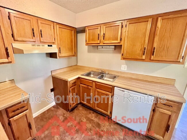 Building Photo - 4258 Briarberry Ln