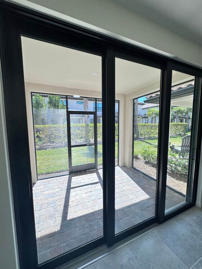 Building Photo - 1516 Fells Cove Ln