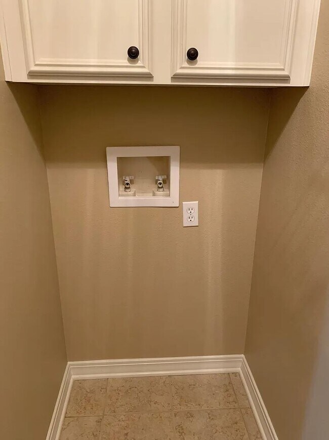 Building Photo - 2006 Wild Iris