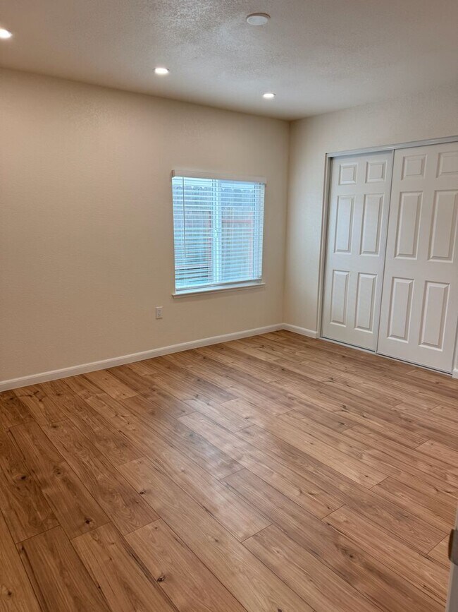 Building Photo - Bolsa Knolls NEWLY UPDATED 3 Bedroom / 2 Bathroom House w/ Fenced Yard & Laundry Hookups