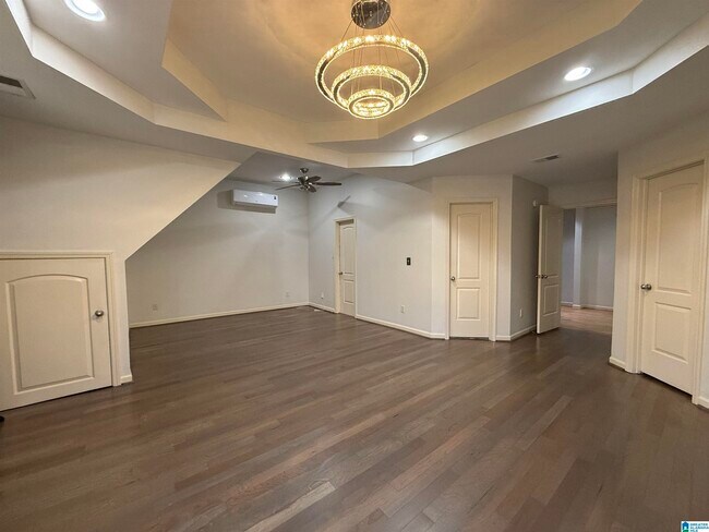 Building Photo - 2304 Arbor Glen