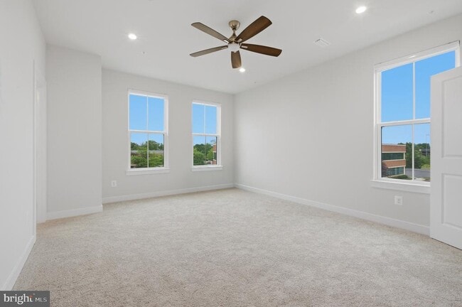 Building Photo - 14421 Albemarle Point Pl