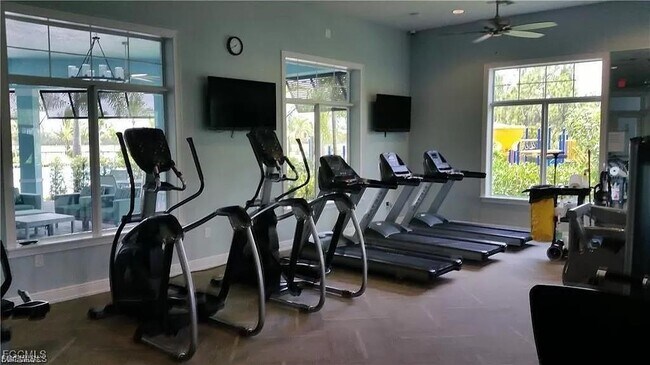 Building Photo - 2625 Manzilla Ln