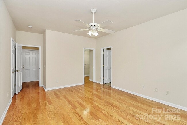 Building Photo - 10212 Jacobs Creek Dr