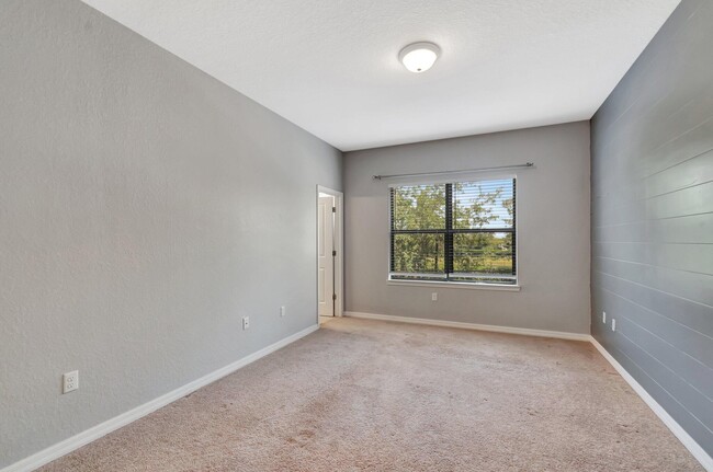 Building Photo - 2854 Bard St