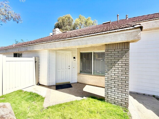 Building Photo - Recently Remodeled 3 Bedroom 2 Bathroom Corner Lot Home Move-in Ready