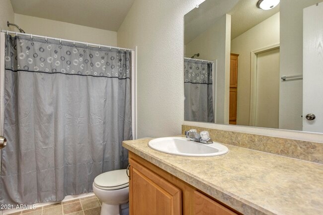 Building Photo - 17101 E Meadow Ln