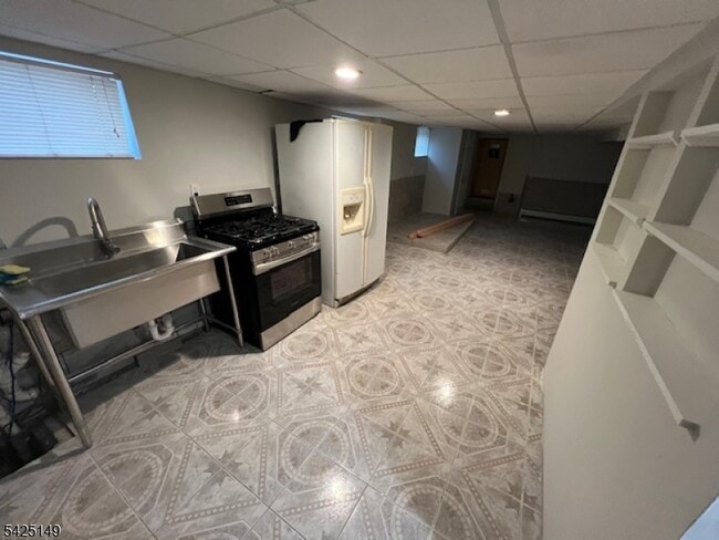 Building Photo - 81 S Maple Ave